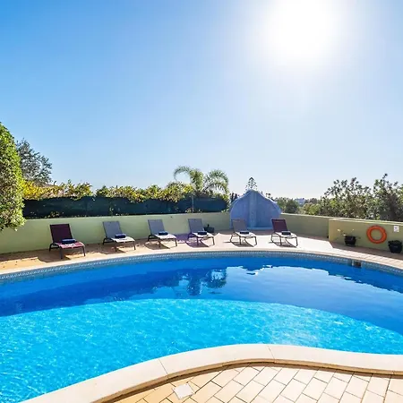 Villa San Juan - Refúgio Tranquilo Com Piscina Aquecível E Jardim Em Carvoeiro (Lagoa)